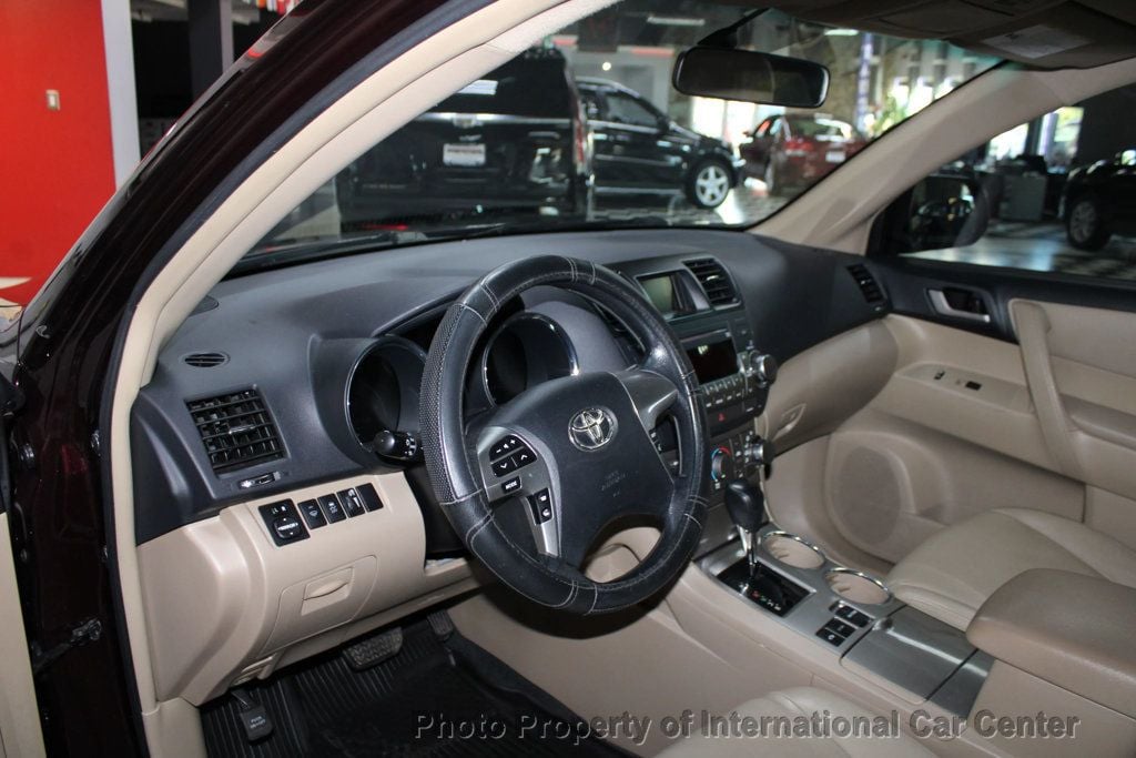 2011 Toyota Highlander Hybrid Sport Utility 4D - 22929130 - 10