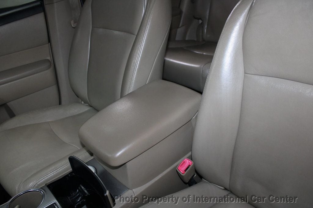 2011 Toyota Highlander Hybrid Sport Utility 4D - 22929130 - 24