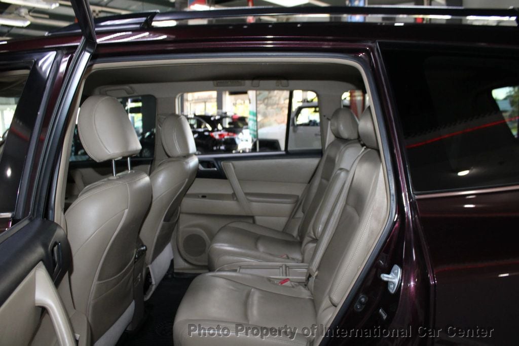 2011 Toyota Highlander Hybrid Sport Utility 4D - 22929130 - 25