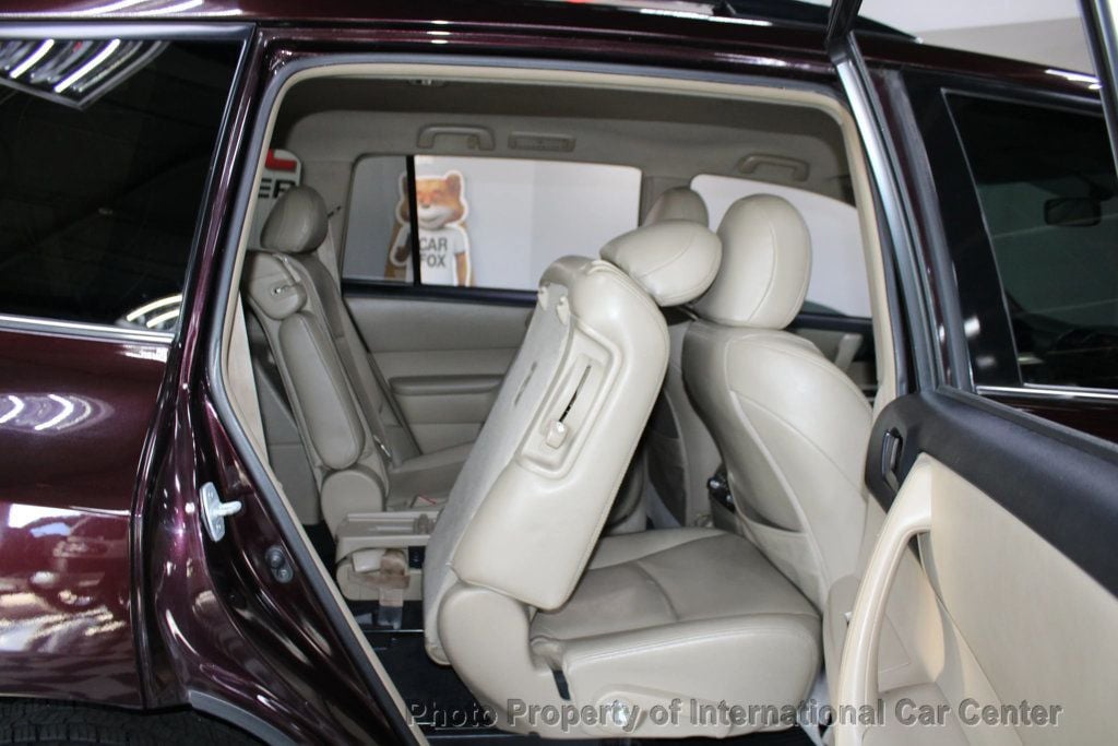 2011 Toyota Highlander Hybrid Sport Utility 4D - 22929130 - 40
