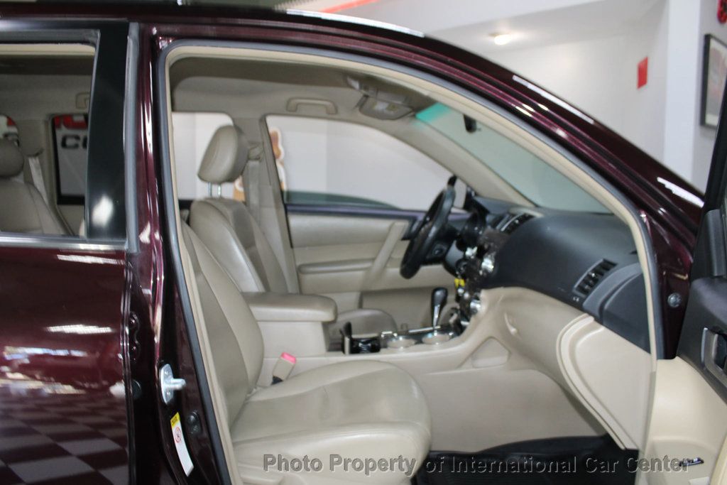 2011 Toyota Highlander Hybrid Sport Utility 4D - 22929130 - 41