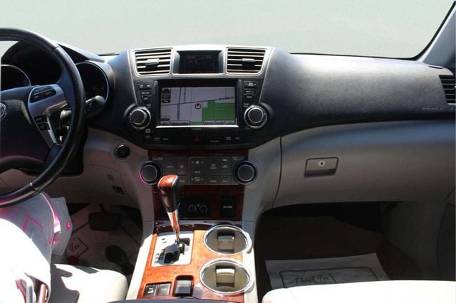 2011 Toyota Highlander Limited AWD 4dr SUV - 23028455 - 9