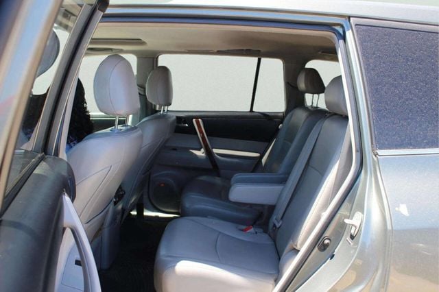 2011 Toyota Highlander Limited AWD 4dr SUV - 23028455 - 10