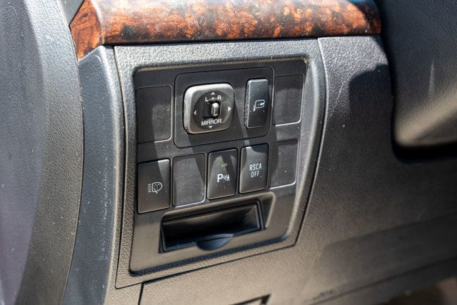 2011 Toyota Land Cruiser LocalTrade/Landcruiser/RearDVD/PushButtonStart/BackupCamera/NAV - 23034226 - 33