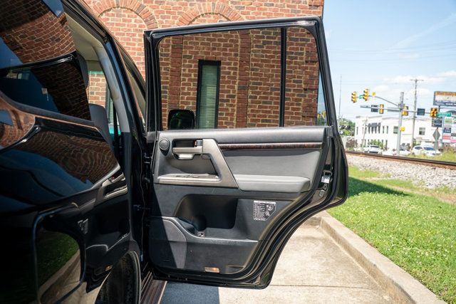 2011 Toyota Land Cruiser LocalTrade/Landcruiser/RearDVD/PushButtonStart/BackupCamera/NAV - 23034226 - 48