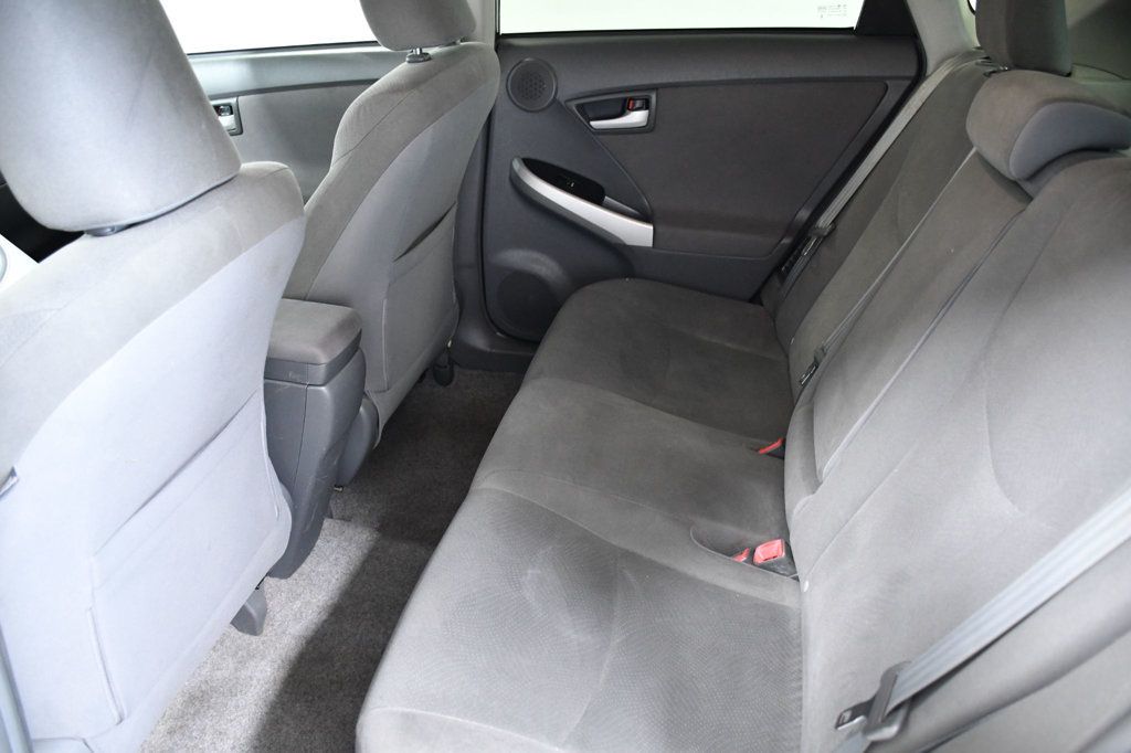 2011 Toyota Prius 2011 Toyota Prius Two  - 23001540 - 9