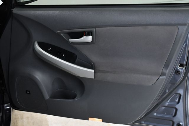 2011 Toyota Prius 2011 Toyota Prius Two  - 23001540 - 17