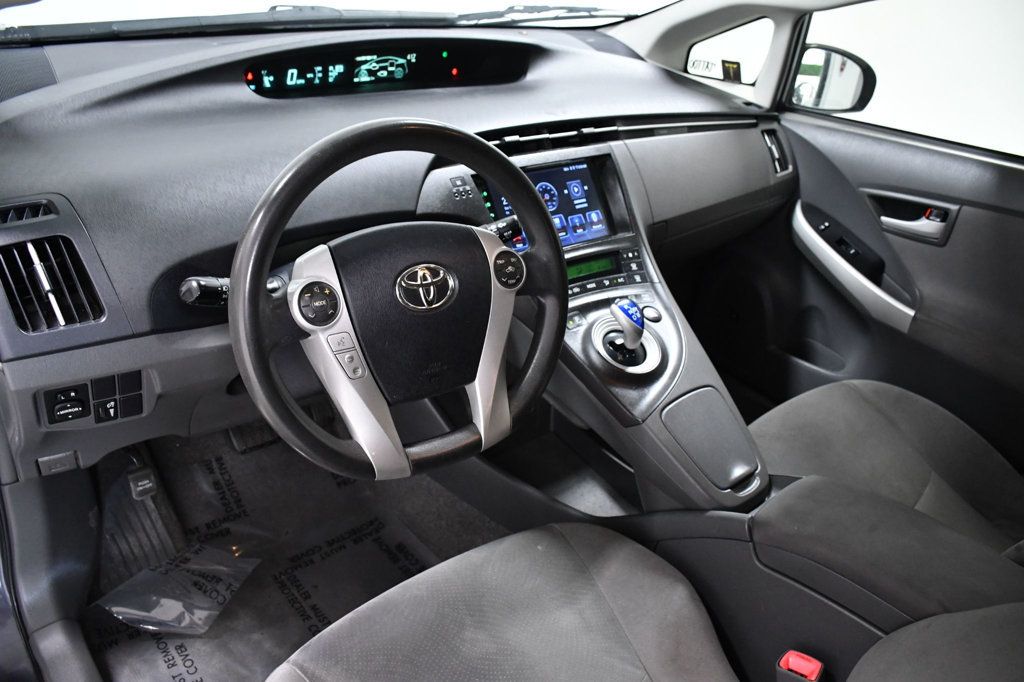 2011 Toyota Prius 2011 Toyota Prius Two  - 23001540 - 7