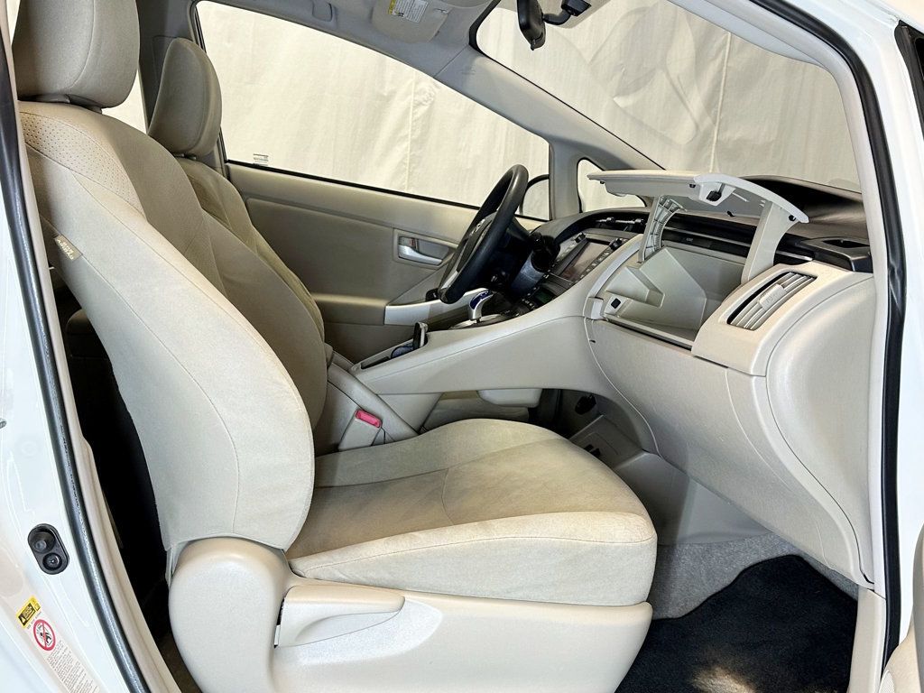 2011 Toyota Prius 5dr Hatchback I - 23065901 - 19