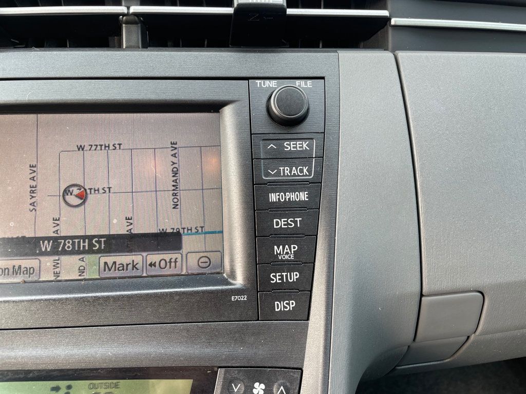 2011 Toyota Prius 5dr Hatchback III - 23101455 - 21