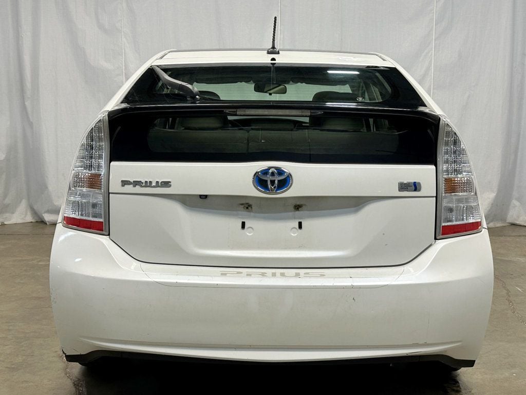 2011 Toyota Prius 5dr Hatchback III - 23065901 - 9
