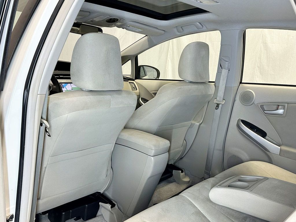 2011 Toyota Prius 5dr Hatchback III - 23065901 - 37