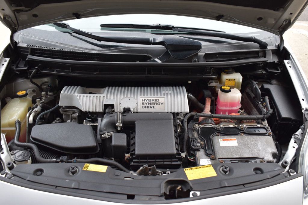 2011 Toyota Prius 5dr Hatchback IV - 22956873 - 11