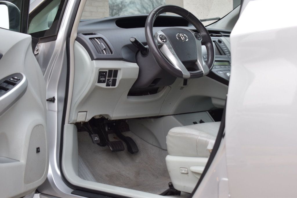 2011 Toyota Prius 5dr Hatchback IV - 22956873 - 14