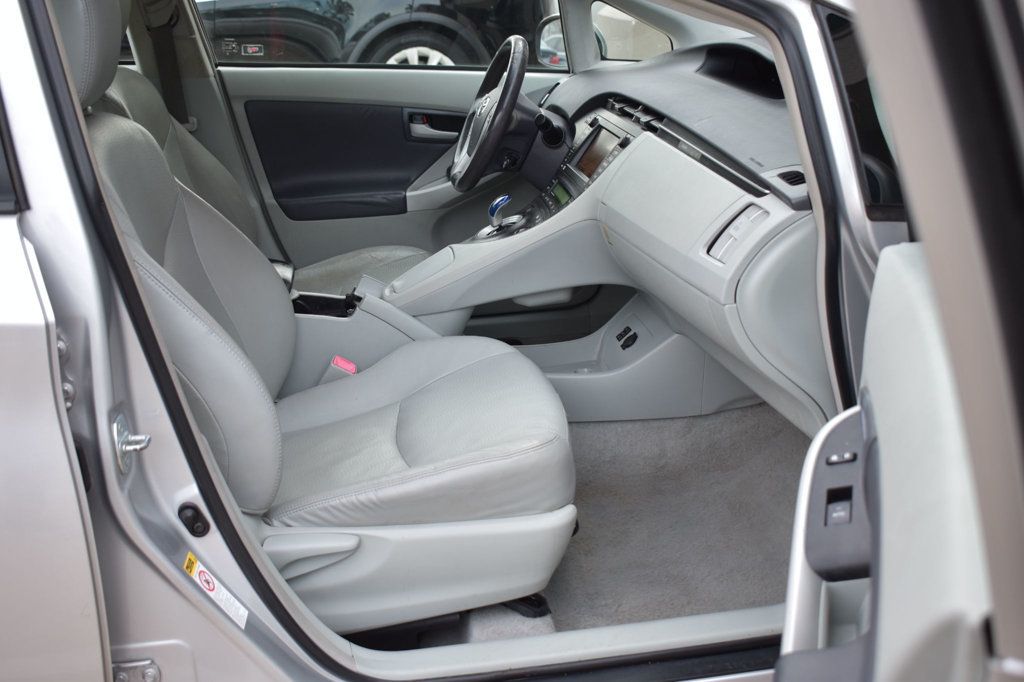 2011 Toyota Prius 5dr Hatchback IV - 22956873 - 15