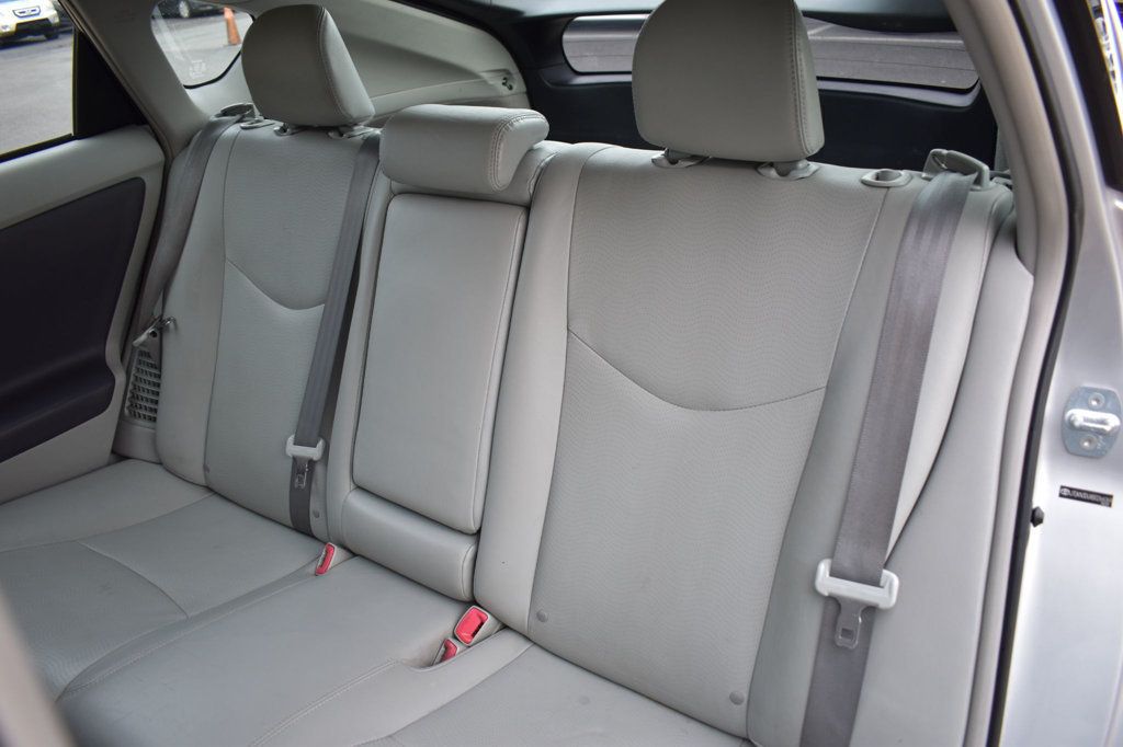 2011 Toyota Prius 5dr Hatchback IV - 22956873 - 19