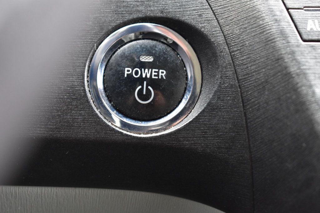 2011 Toyota Prius 5dr Hatchback IV - 22956873 - 26