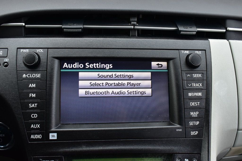 2011 Toyota Prius 5dr Hatchback IV - 22956873 - 31