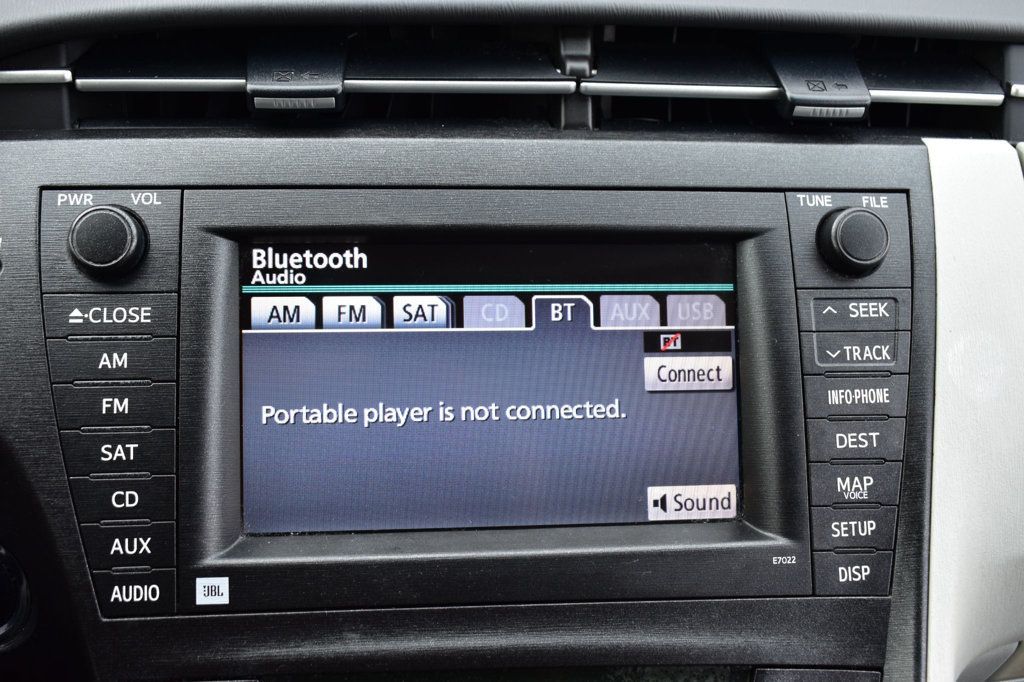 2011 Toyota Prius 5dr Hatchback IV - 22956873 - 32