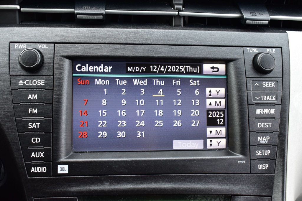 2011 Toyota Prius 5dr Hatchback IV - 22956873 - 34