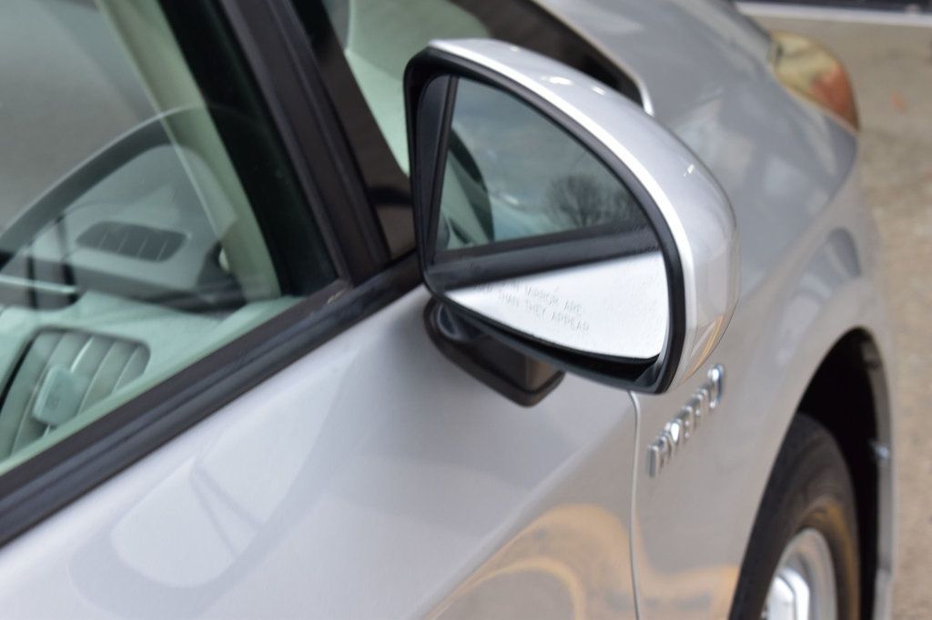 2011 Toyota Prius 5dr Hatchback IV - 22956873 - 48