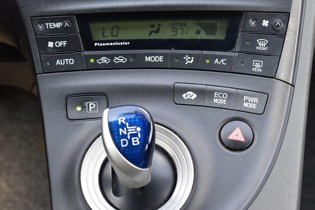 2011 Toyota Prius 5dr Hatchback IV - 23049633 - 27