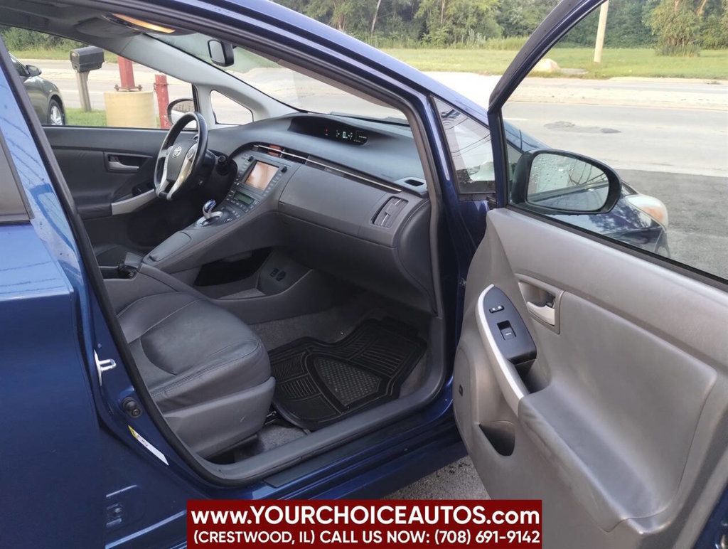2011 Toyota Prius Five 4dr Hatchback - 22898156 - 16