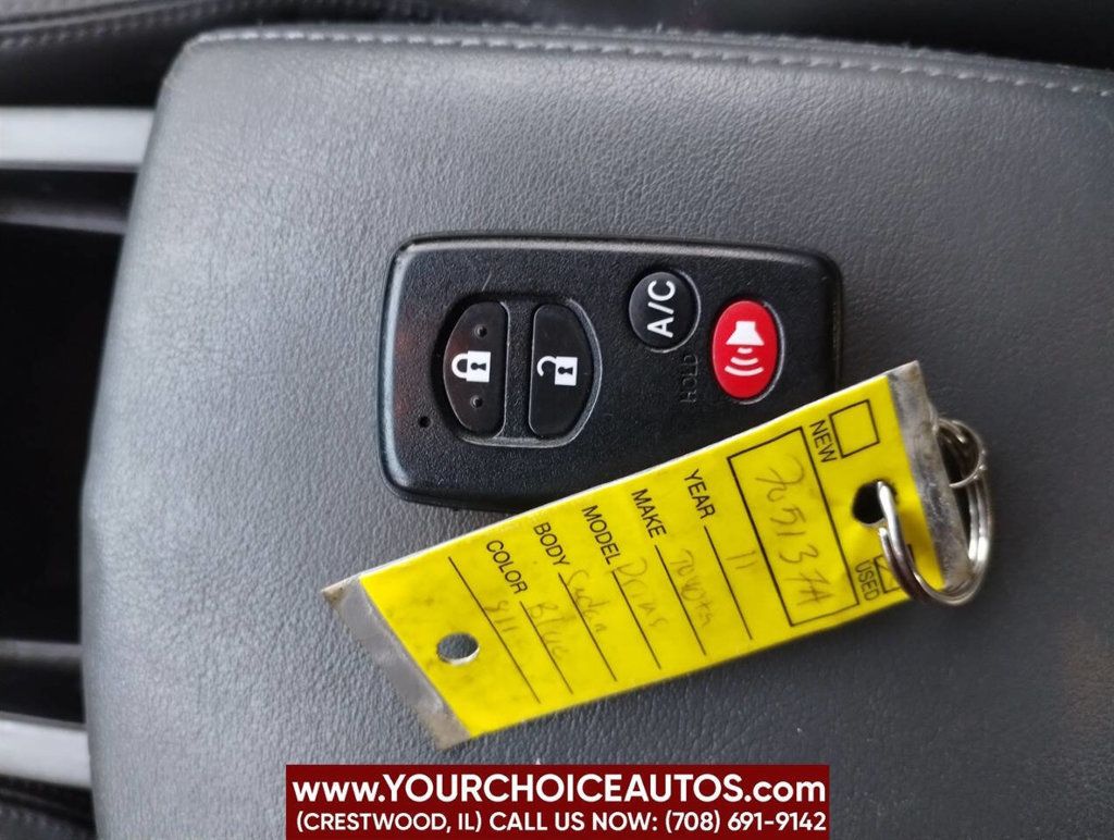 2011 Toyota Prius Five 4dr Hatchback - 22898156 - 33