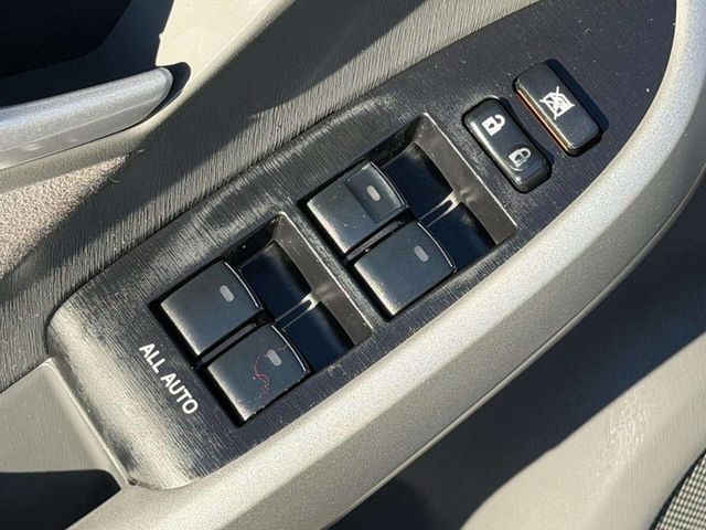 2011 Toyota Prius Five 4dr Hatchback - 22962835 - 12