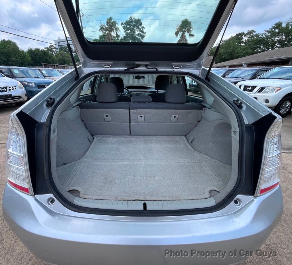 2011 Toyota Prius Hybrid - 22160988 - 33