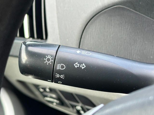 2011 Toyota Prius One 4dr Hatchback - 22933748 - 30