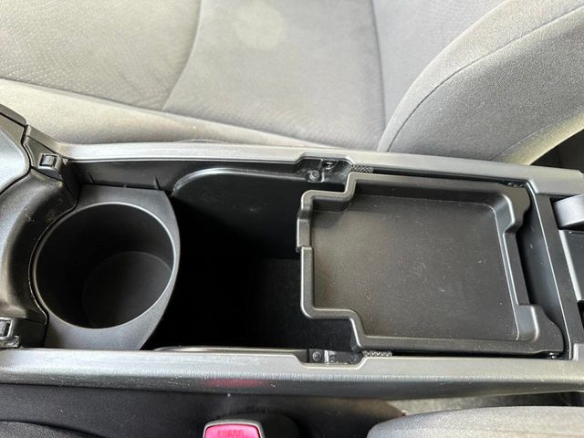 2011 Toyota Prius One 4dr Hatchback - 22933748 - 39