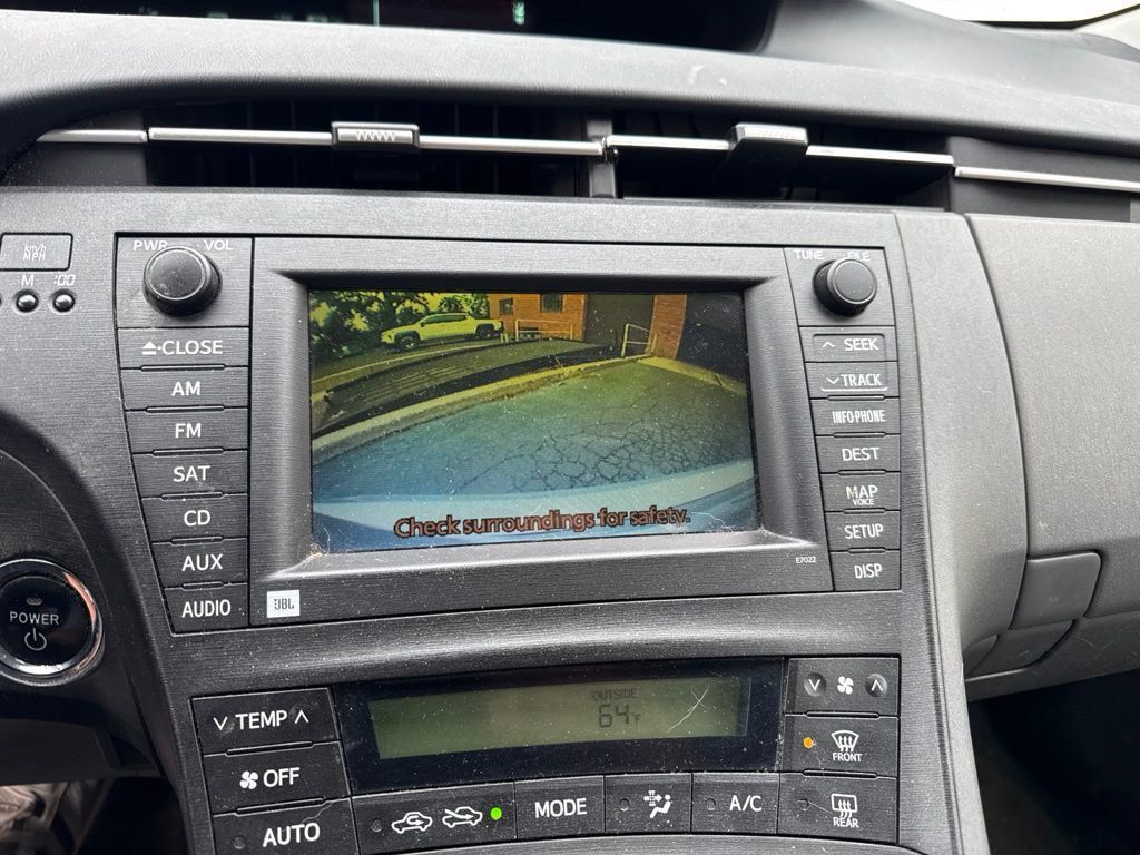 2011 Toyota Prius Three - 23045790 - 10