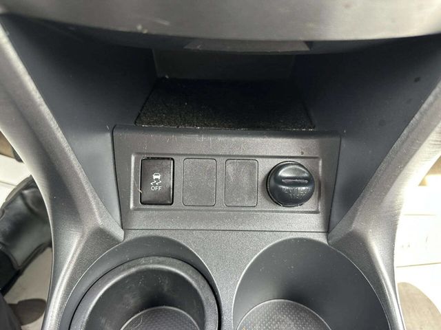2011 Toyota RAV4 4WD 4dr 4-cyl 4-Speed Automatic - 23052211 - 32