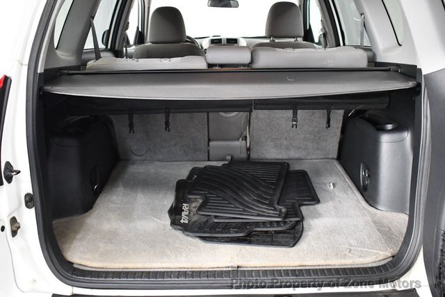 2011 Toyota RAV4 4WD 4dr V6 5-Speed Automatic - 22381526 - 35