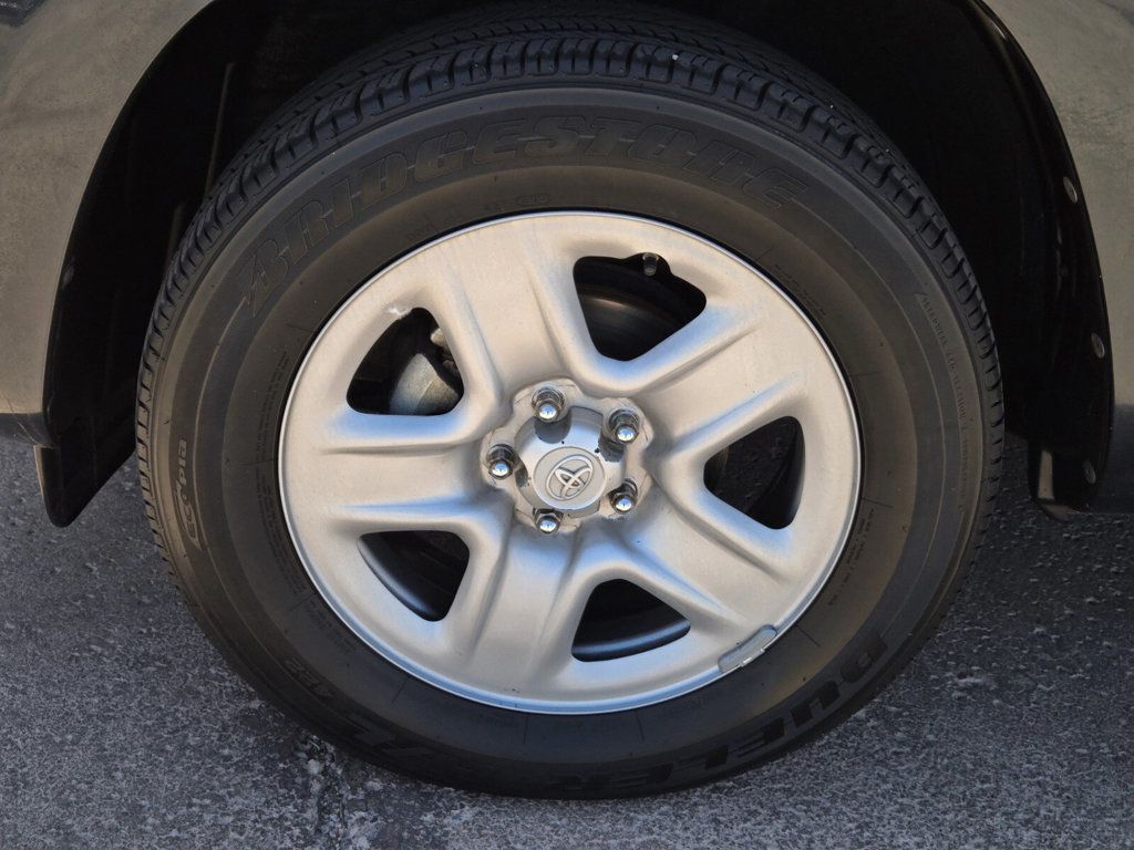 2011 Toyota RAV4 FWD 4dr 4-cyl 4-Speed Automatic - 22897048 - 5