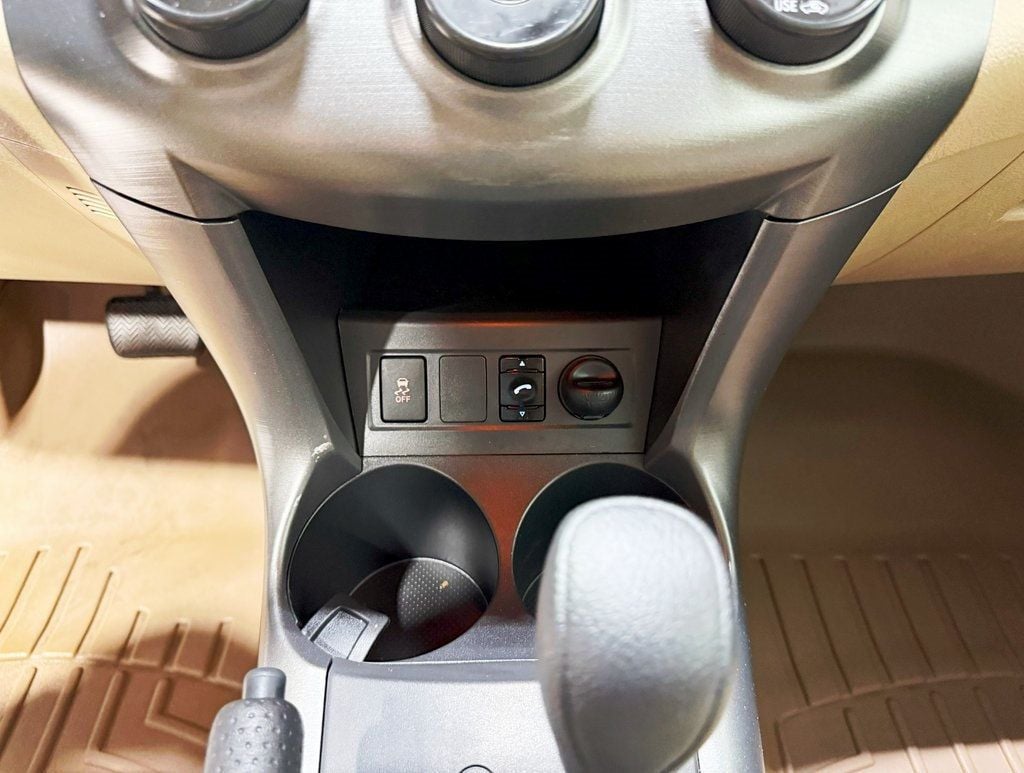 2011 Toyota RAV4 FWD 4dr 4-cyl 4-Speed Automatic - 22917903 - 14