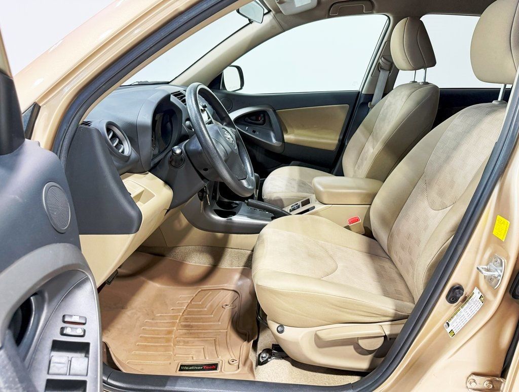 2011 Toyota RAV4 FWD 4dr 4-cyl 4-Speed Automatic - 22917903 - 17