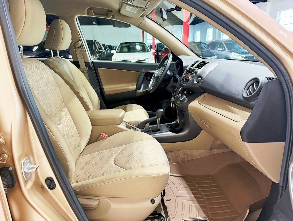 2011 Toyota RAV4 FWD 4dr 4-cyl 4-Speed Automatic - 22917903 - 30