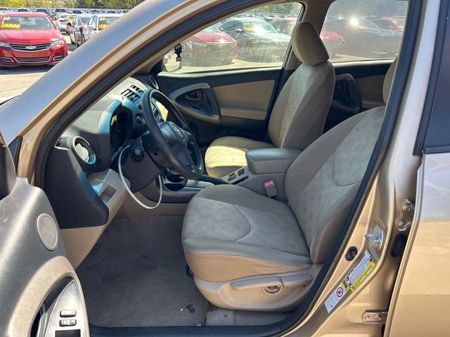 2011 Toyota RAV4 FWD 4dr 4-cyl 4-Speed Automatic - 23088412 - 7
