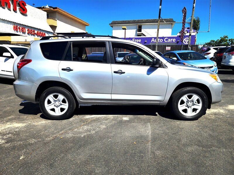 2011 Toyota RAV4 FWD 4dr 4-cyl 4-Speed Automatic - 22912809 - 4