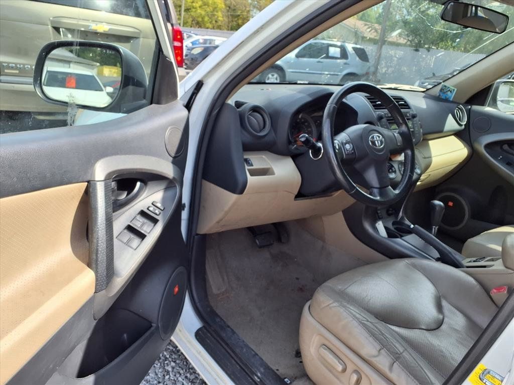 2011 Toyota RAV4 FWD 4dr 4-cyl 4-Speed Automatic Ltd - 22956330 - 5