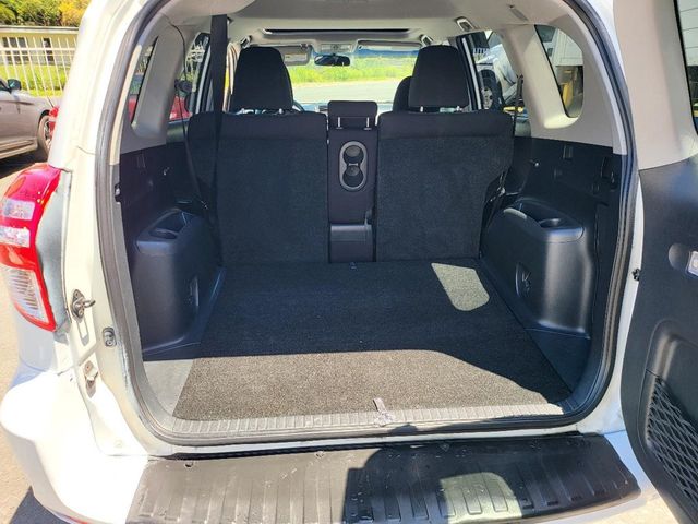 2011 Toyota RAV4 FWD 4dr 4-cyl 4-Speed Automatic Sport - 23005489 - 14