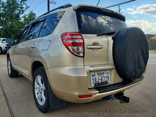 2011 Toyota RAV4 One owner - 22928276 - 17
