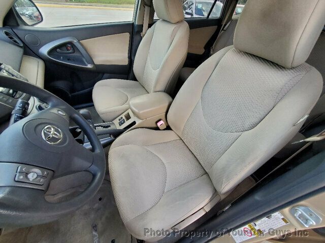 2011 Toyota RAV4 One owner - 22928276 - 21