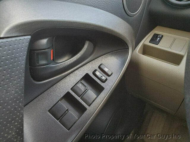 2011 Toyota RAV4 One owner - 22928276 - 25