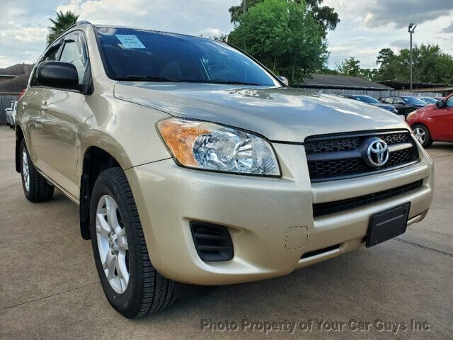 2011 Toyota RAV4 photo 3