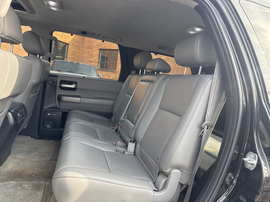 2011 Toyota Sequoia 4WD LV8 6-Speed Automatic Ltd - 23003085 - 9