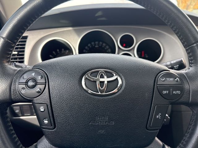 2011 Toyota Sequoia 4WD LV8 6-Speed Automatic Ltd - 23003085 - 17