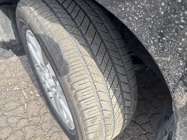 2011 Toyota Sequoia 4WD LV8 6-Speed Automatic Ltd - 23003085 - 2